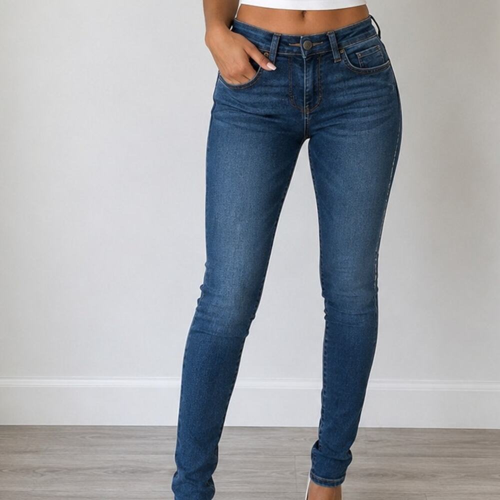 GUESS 🌿Women’s Jeans Size 28 Skinny  MediumWash Stretch Denim Low Rise